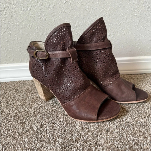 Latitude Femme Cut out Brown leather Heels Boho Size 7.5 (38) Made in Italy - Picture 1 of 11